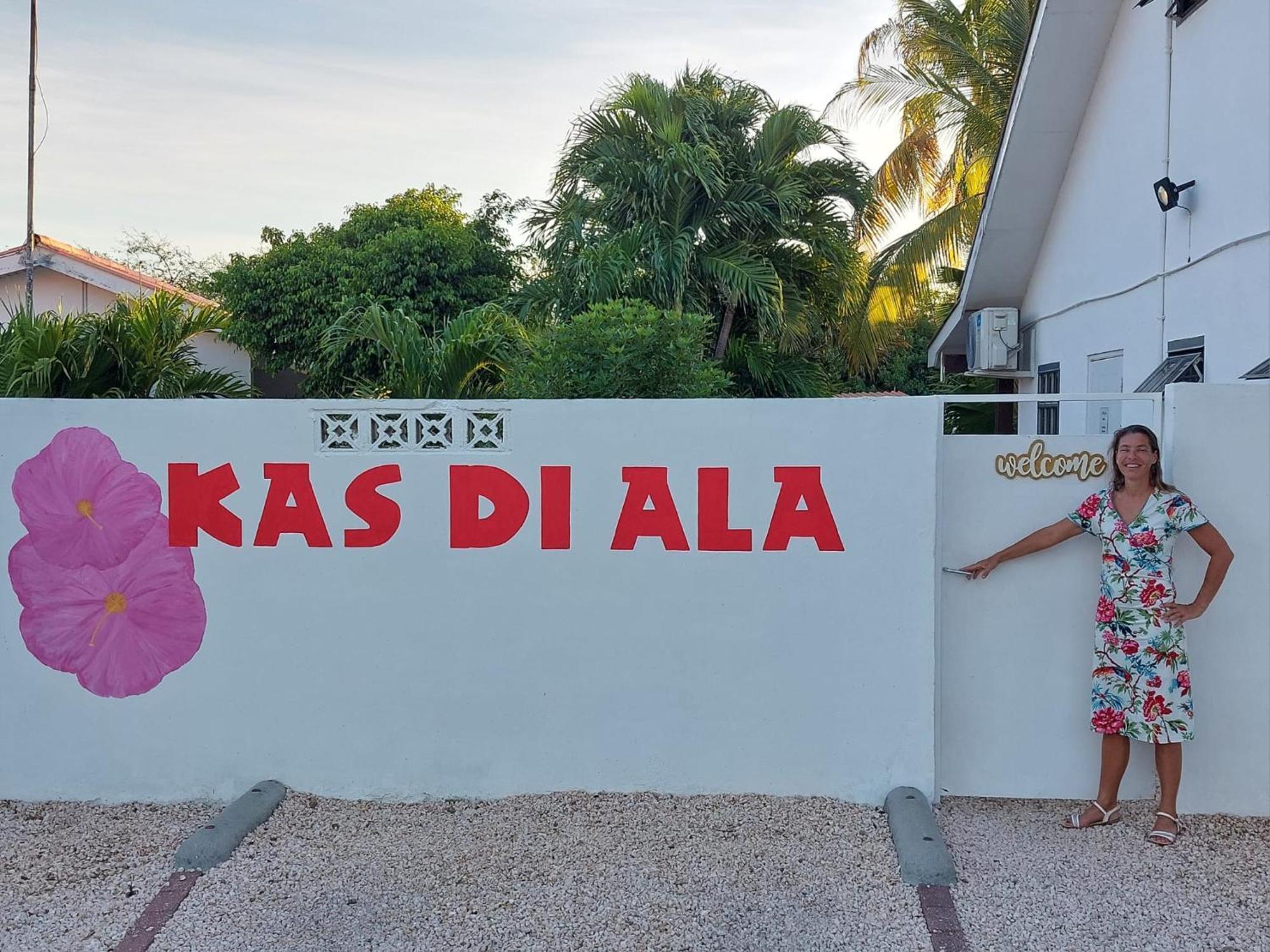 Kas Di Ala Apartments Willemstad Exterior photo